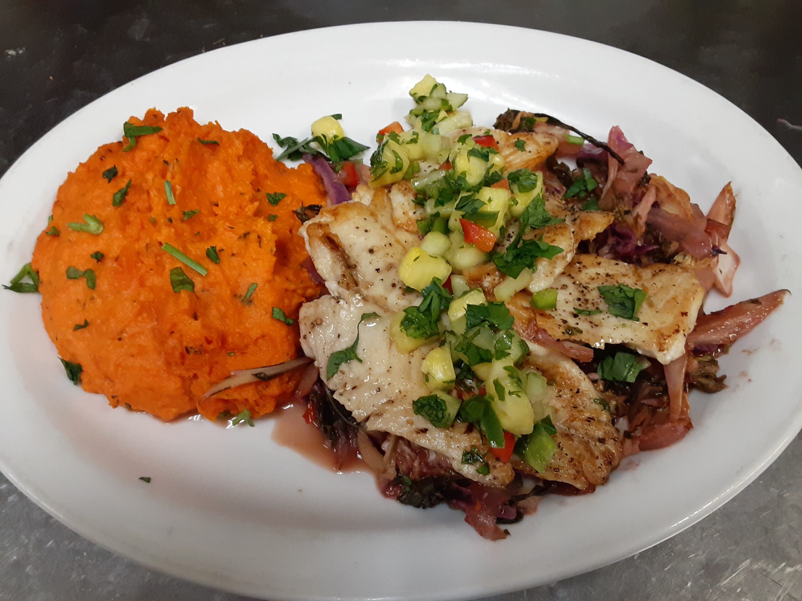 Rockfish Lake House White Rock Bar & Grill